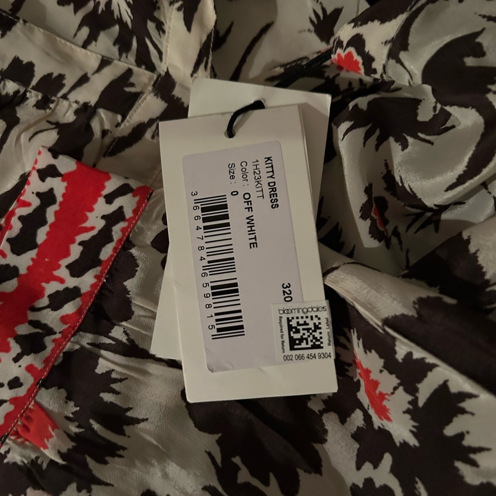 BA&SH
Kitty Dress In Off_white - Picture 9 of 9